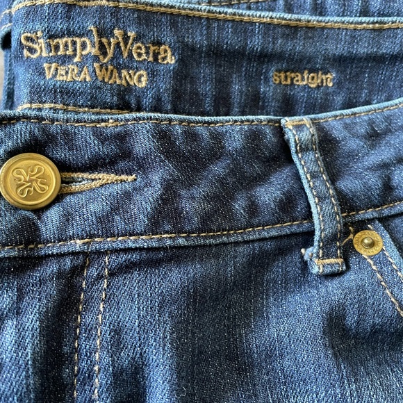 Vera Wang Simply Vera Straight Denim Capri Pants - Size 16P - Picture 7 of 9
